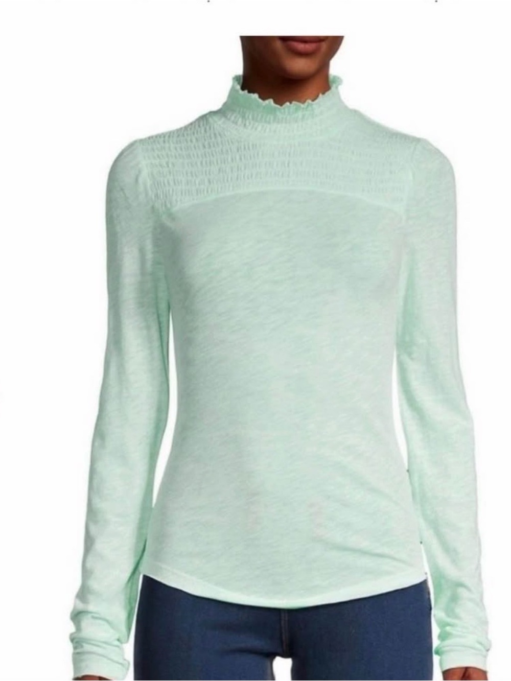 Light Mint Long Sleeve Mock Neck Top . Women’s size  small, 𝓕𝓻𝓮𝓮 people.